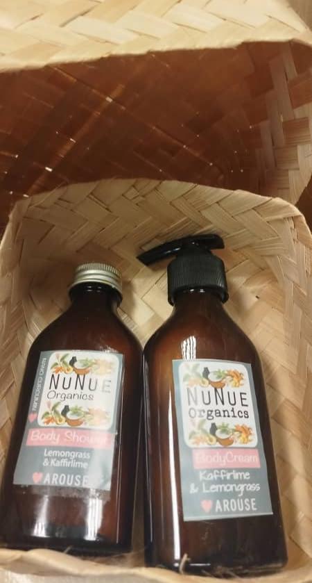 NUNUE ORGANICS BODY SHOWER & CREAM SET